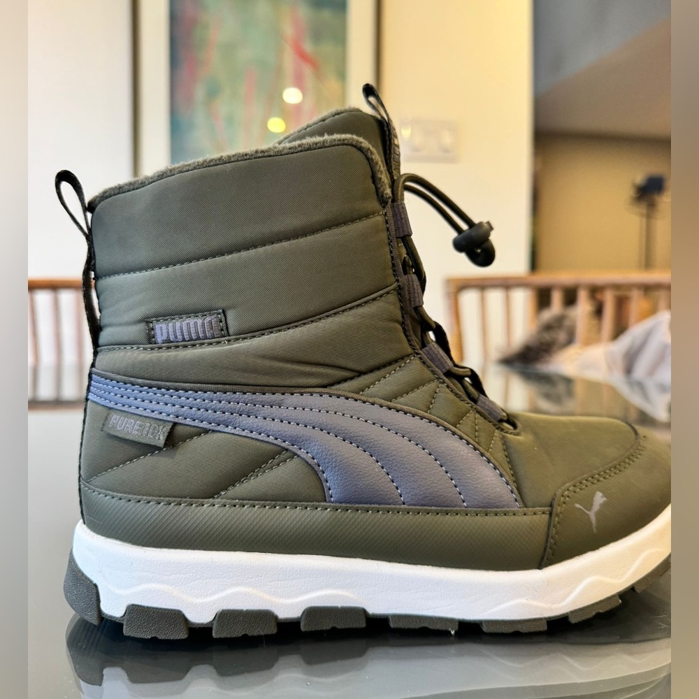 Puma Kids' Green and Gray Boots